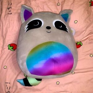 SQUISHMALLOW 24” MAX THE RACCOON SUPER CUTE